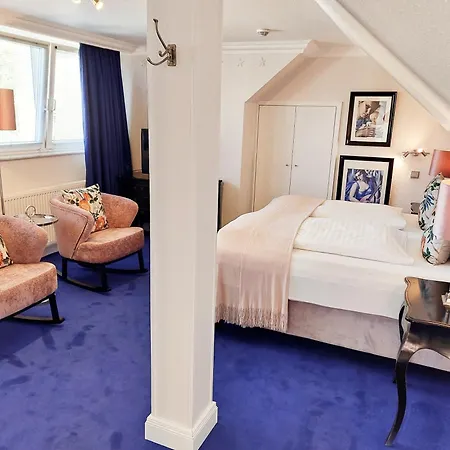 Sir&lady Astor Hotel 3*