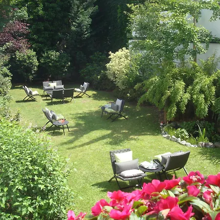 Szálloda Sir & Lady Astor Düsseldorf