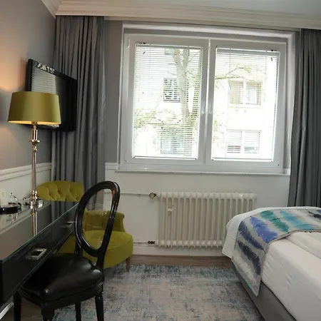 Hotel Boutique Sir & Lady Astor - The Charming 3*