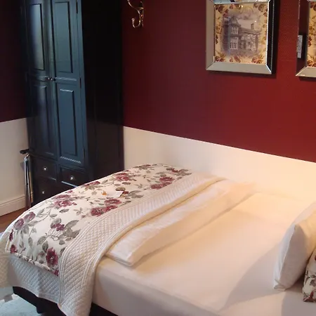 Sir & Lady Astor Hotel