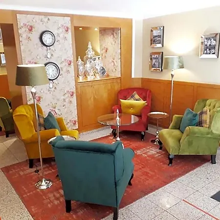 Boutique Sir & Lady Astor - The Charming Düsseldorf