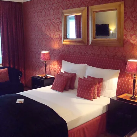 Sir & Lady Astor Düsseldorf