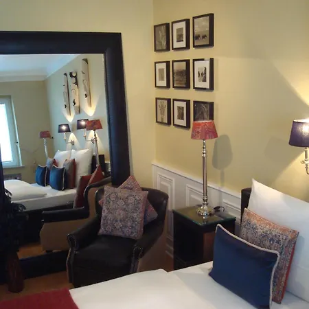 Boutique Sir & Lady Astor - The Charming 3*