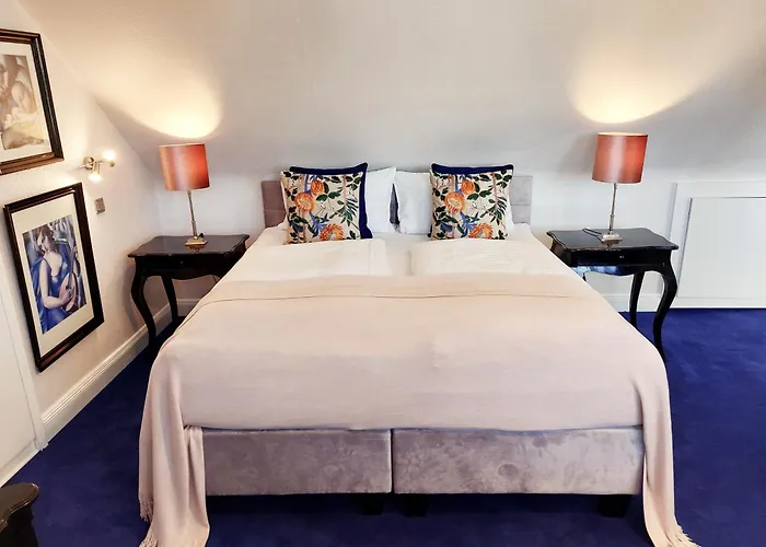 מלון Boutique Sir & Lady Astor - The Charming