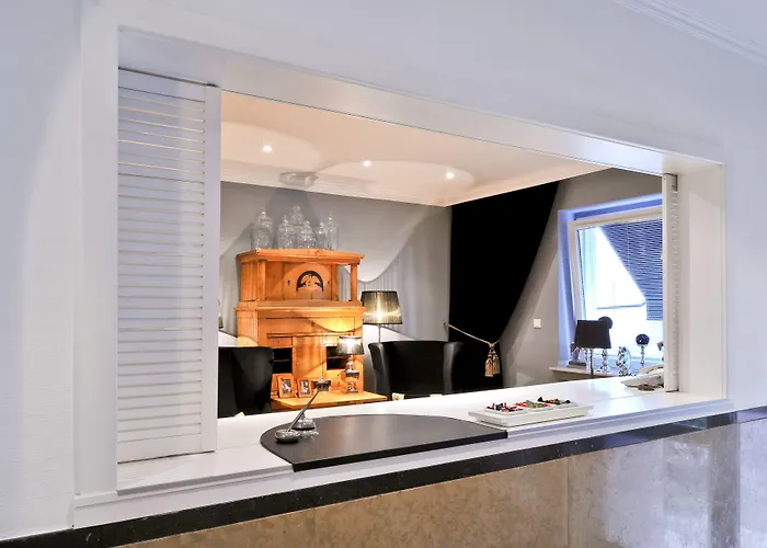 فندق Boutique Sir & Lady Astor - The Charming 3*