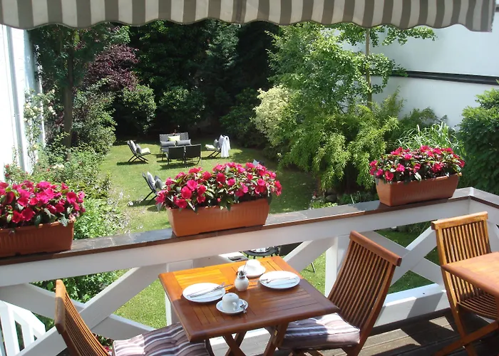 Boutique Sir & Lady Astor - The Charming 3* דיסלדורף