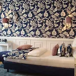 Boutique Sir & Lady Astor - The Charming 3* Düsseldorf